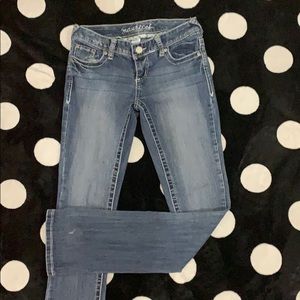 Maurices jeans